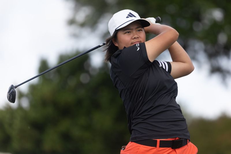 Proud Singaporean Shannon Books Olympic Berth post image