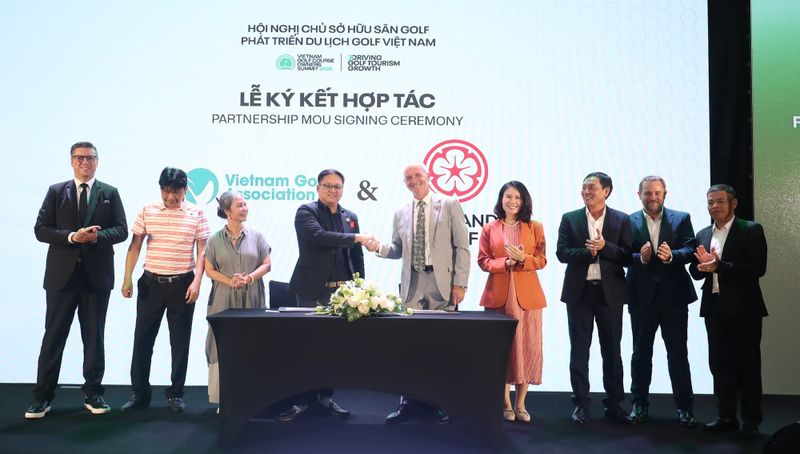 VGA Enters Strategic Alliance with England Golf post image