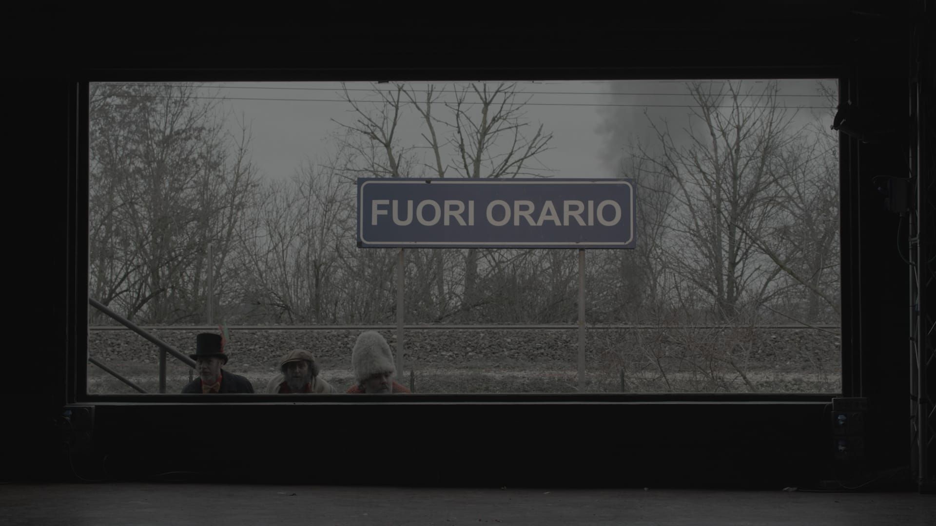 Natale fuori orario | le notti emiliane di Capossela in uno show fantasma