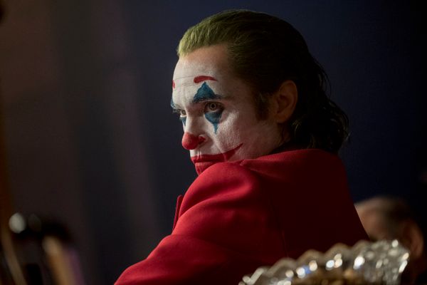 Venezia 76, Joker: il film di Todd Phillips cede alla retorica che vorrebbe distruggere