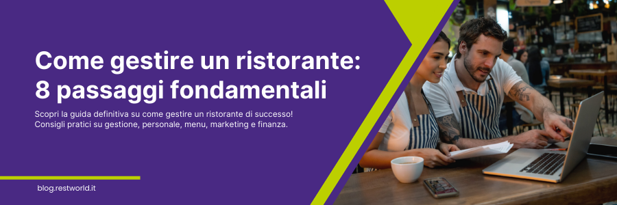 Due gestori di ristorante consultano un laptop al tavolo del locale, pianificando attività operative e strategiche per migliorare la gestione del ristorante.