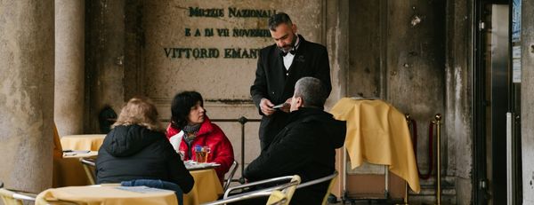 Chef de rang: cosa fa, competenze utili, mansioni e carriera