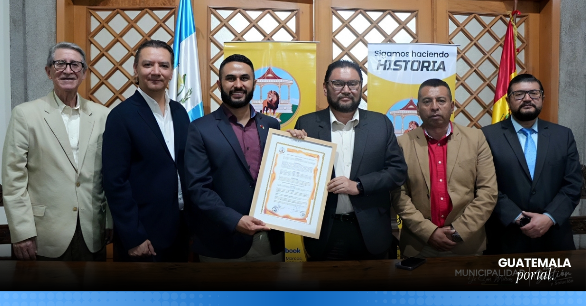 Ángel Menéndez Takes his Story of Science, Perseverance and Big Dreams to Guatemalan Students