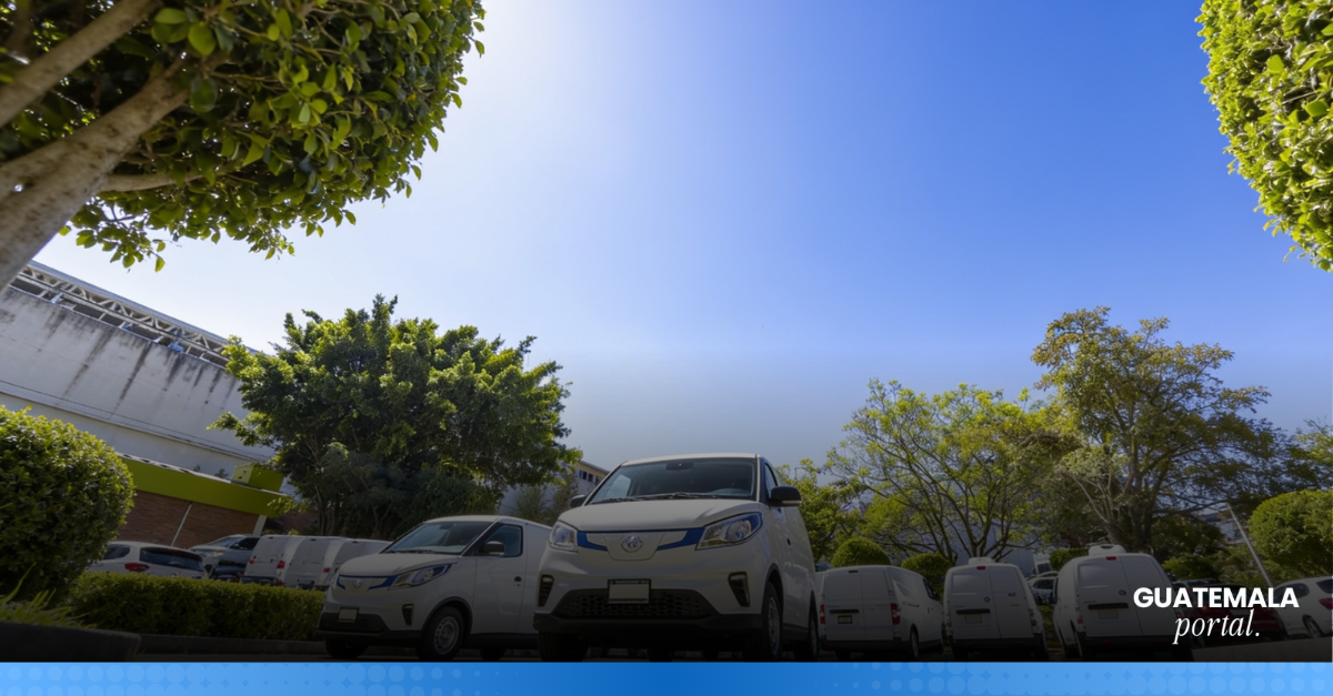 The Road to Electric Fleets in Central America: Challenges and Opportunities