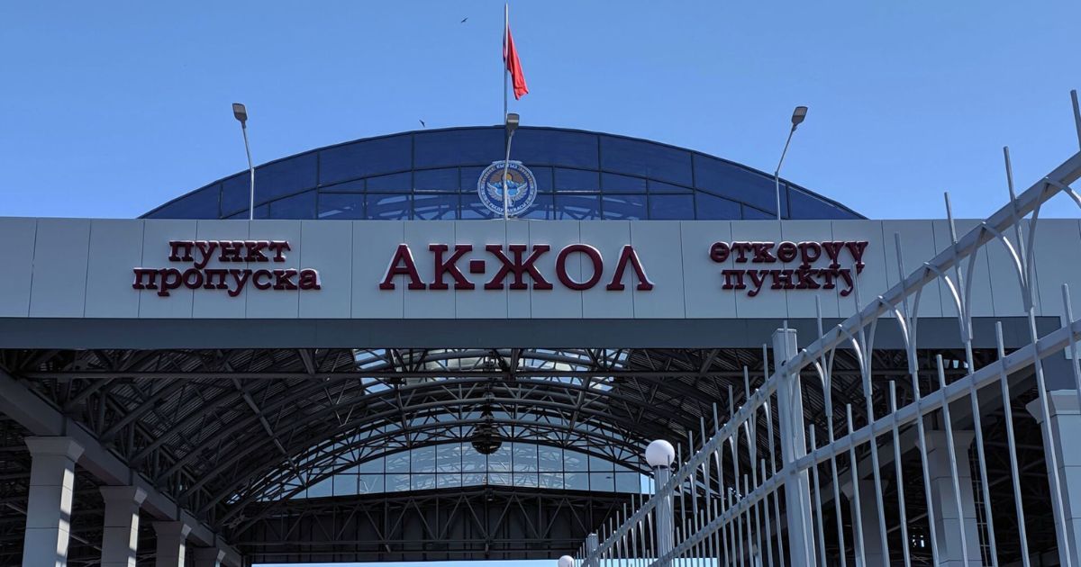 Казахстан продолжает создавать барьеры на границе — замглавы Ассоциации грузоперевозчиков