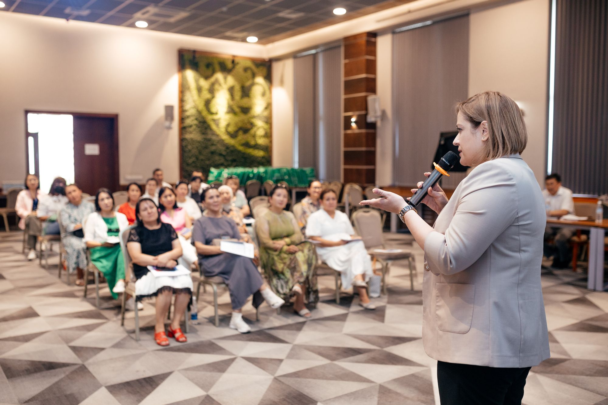 KICB совместно с ЕБРР провели семинар «Женщины в бизнесе» в Оше