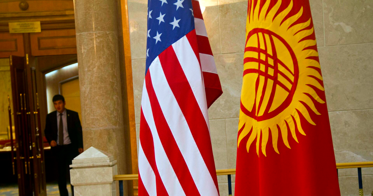 Попавшим под санкции США компаниям заблокируют переводы денег - Эльдар Абакиров
