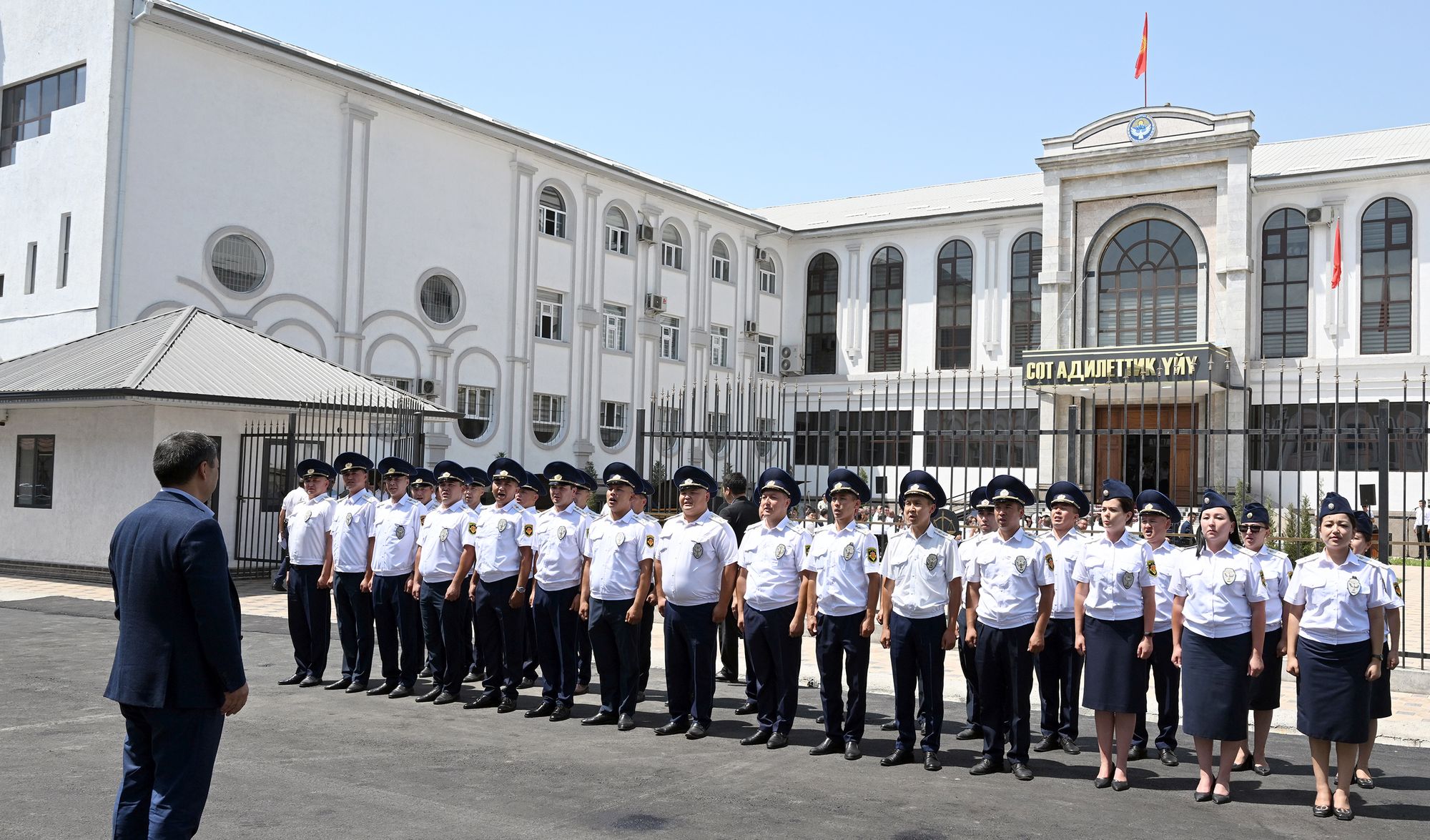 В Джалал-Абаде открыли новый дом правосудия - на его ремонт потратили 54 млн сомов