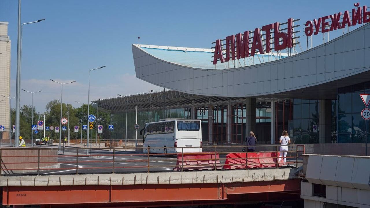 Новый терминал аэропорта Алматы откроют к следующему лету