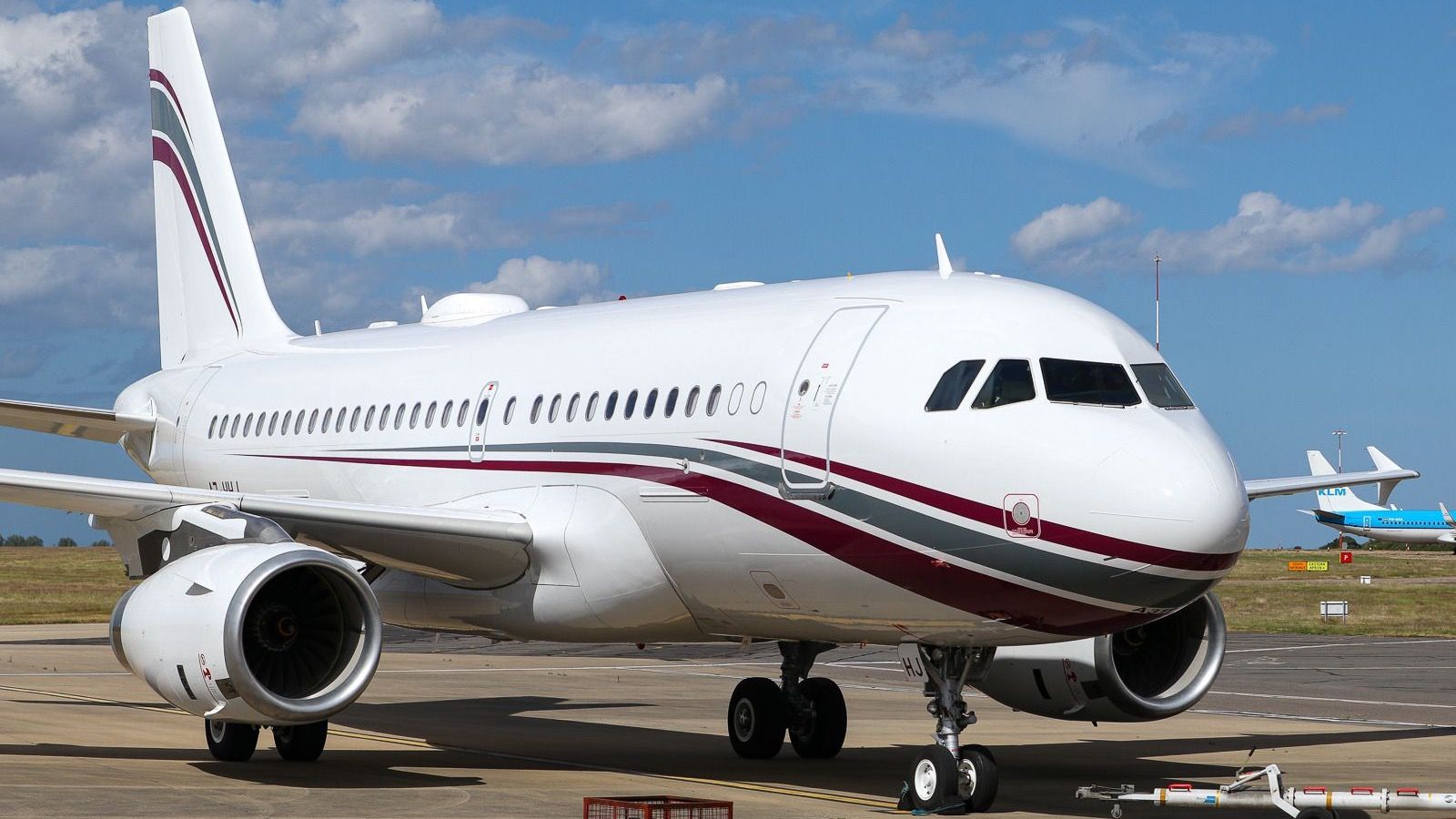 Полет Садыра Жапарова в Венгрию мог обойтись в 7 млн сомов - Temirov Live