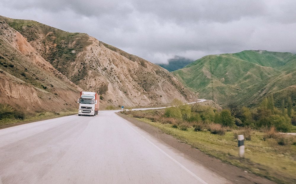 Альтернативного тоннеля на трассе из Бишкека в Ош не будет, вместо него построят дорогу через Белогорку - Минтранс
