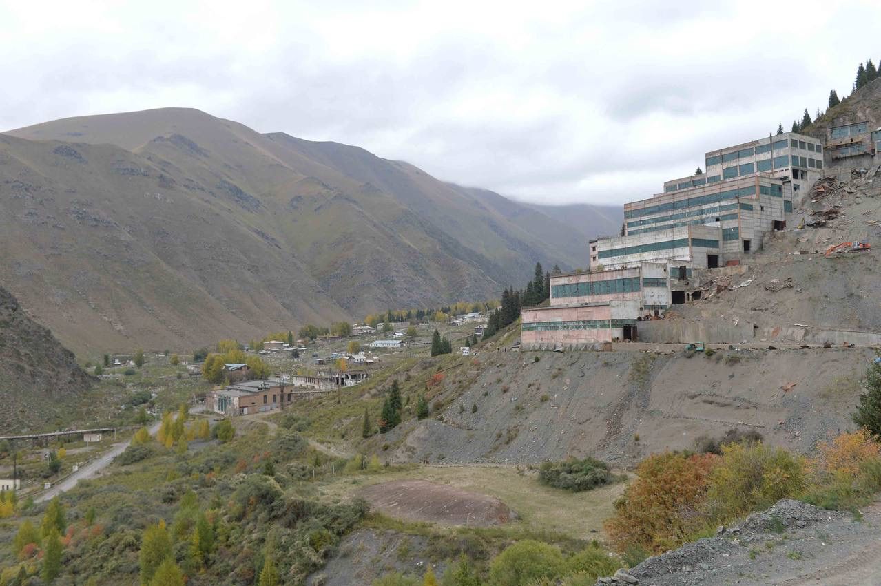 Как сейчас выглядит заброшенное месторождение редкоземельных элементов Кутессай-II? ФОТО