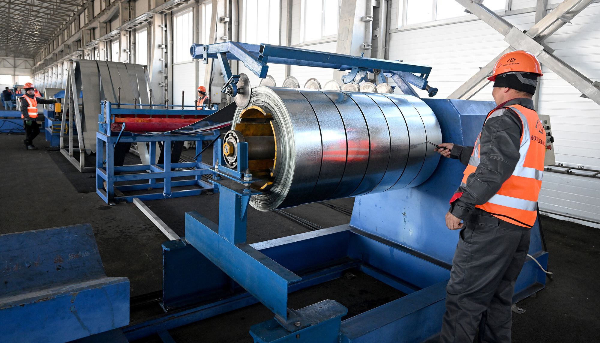 Кыргызстан - единственная страна ЕАЭС, где сократилось промпроизводство минувшим летом