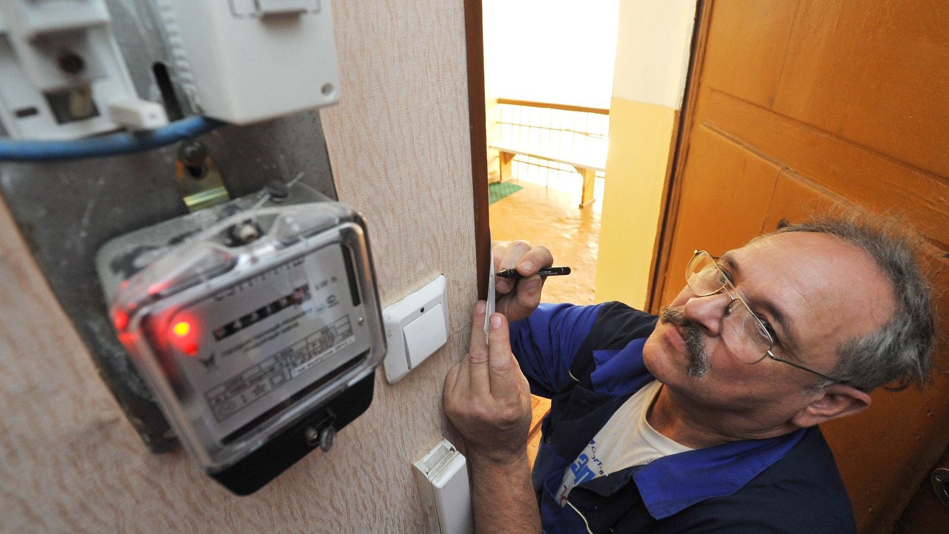 Минэнерго хочет установить новые тарифы на свет - предлагает убрать все повышающие коэффициенты