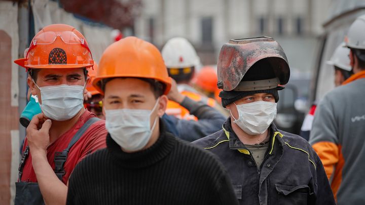 Трудовая миграция касается 3 млн кыргызстанцев – депутат ЖК Кундузбек Сулайманов