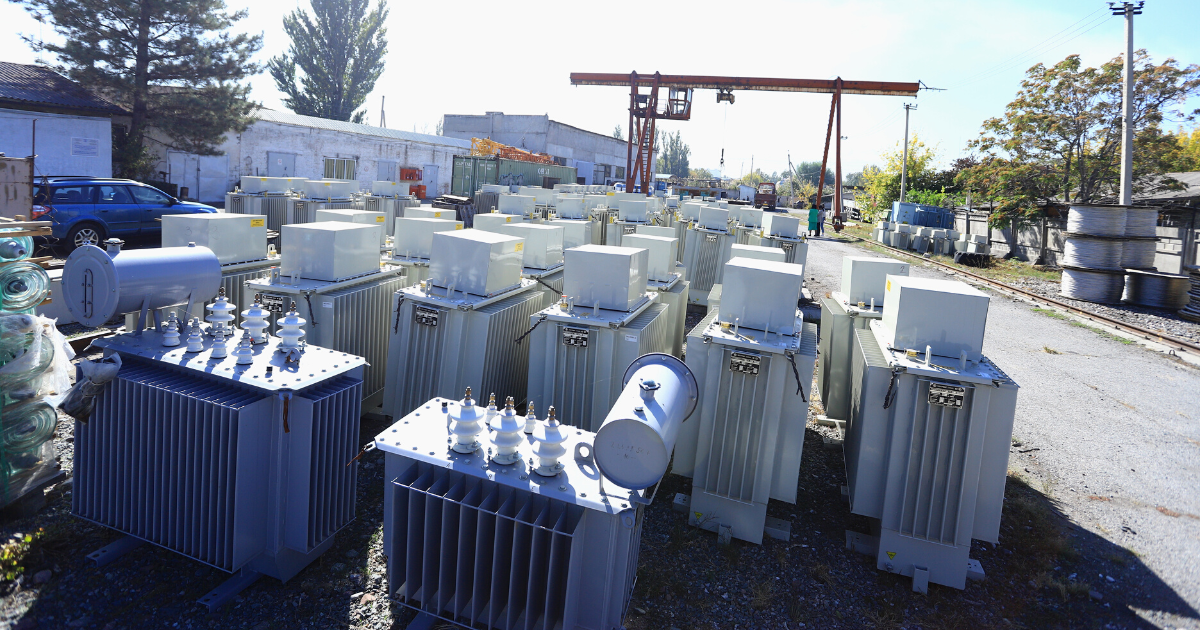 Благодаря повышению тарифа на свет НЭСК смог закупить 241 новый трансформатор