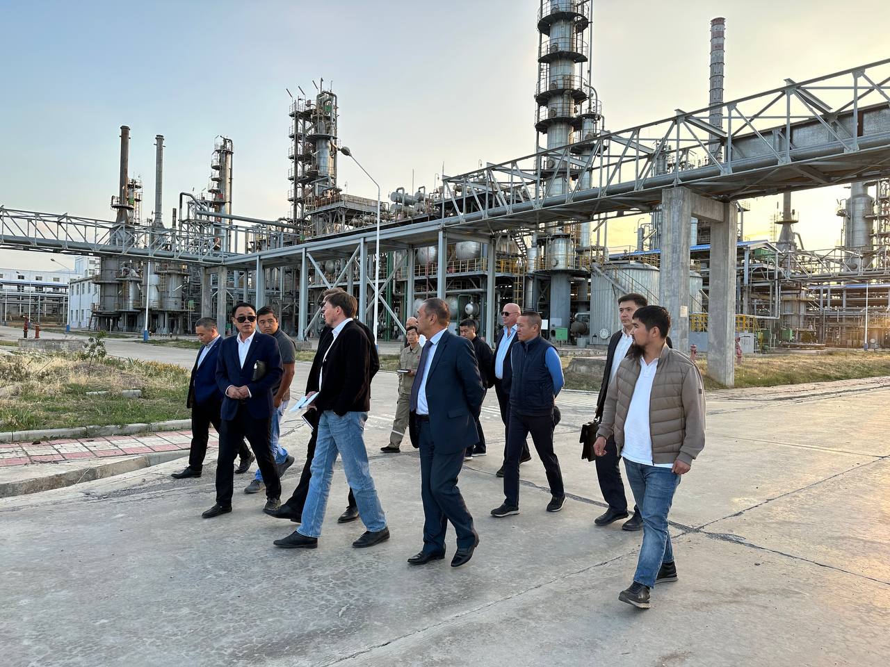 Инвесторы из России хотят создать с Кыргызстаном СП в нефтепереработке