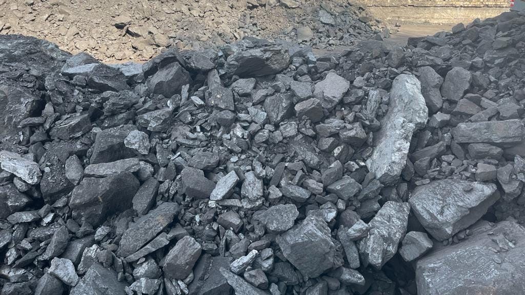 С 7 октября уголь Кара-Кече будут продавать в Бишкеке