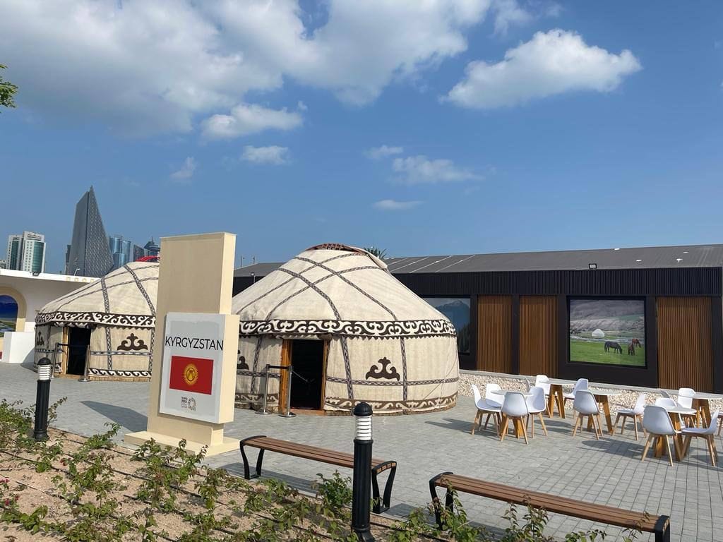 Кыргызстан представил свою продукцию и культуру на выставке в Катаре