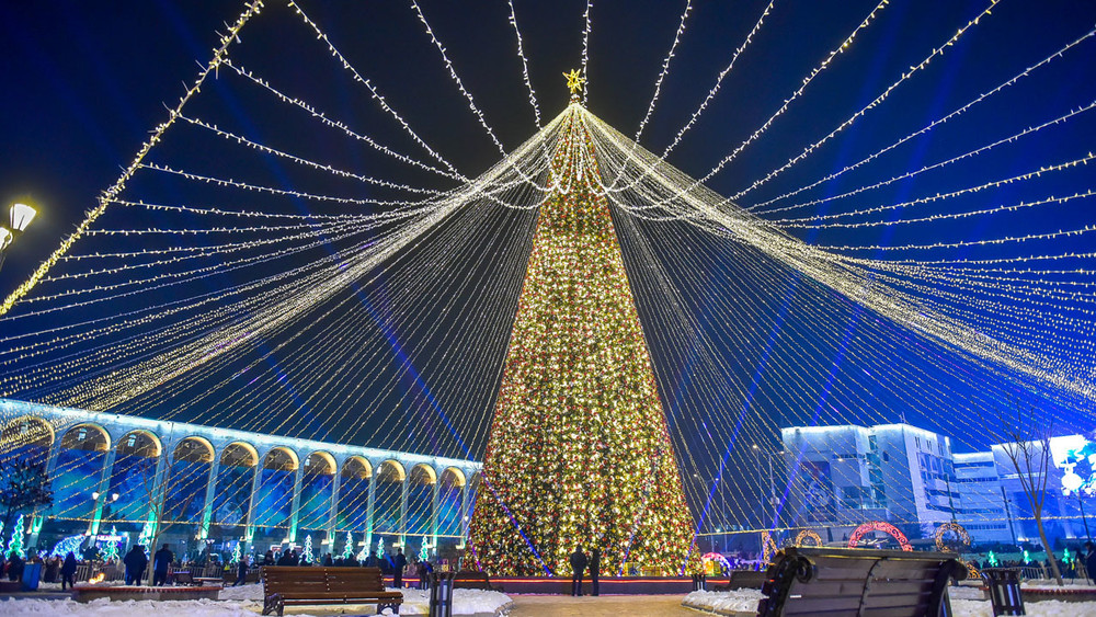 Стихийная торговля и автопоезда на площади Ала-Тоо — власти столицы усилят контроль