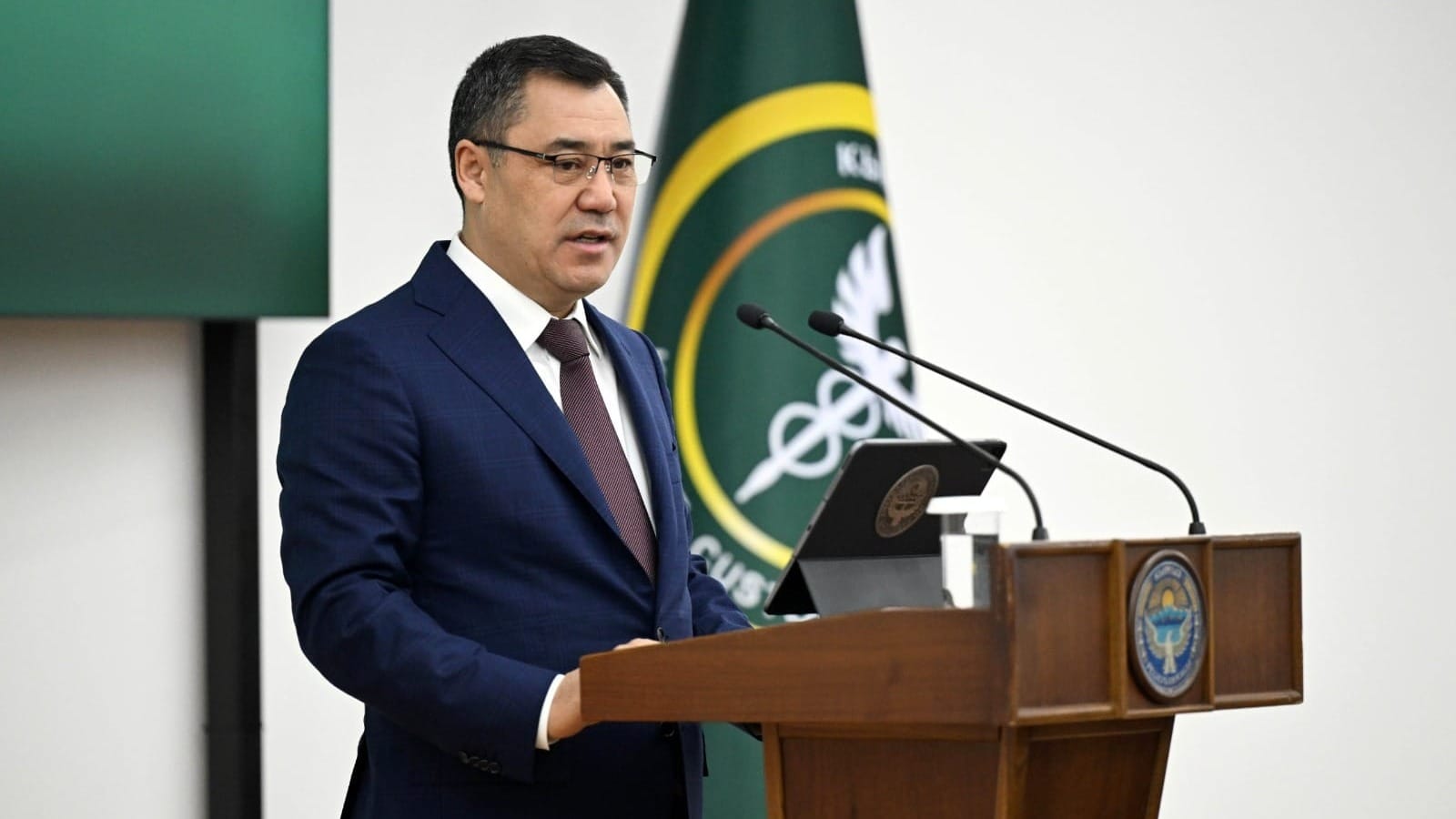 Садыр Жапаров поставил Таможенной службе задачу по цифровизации