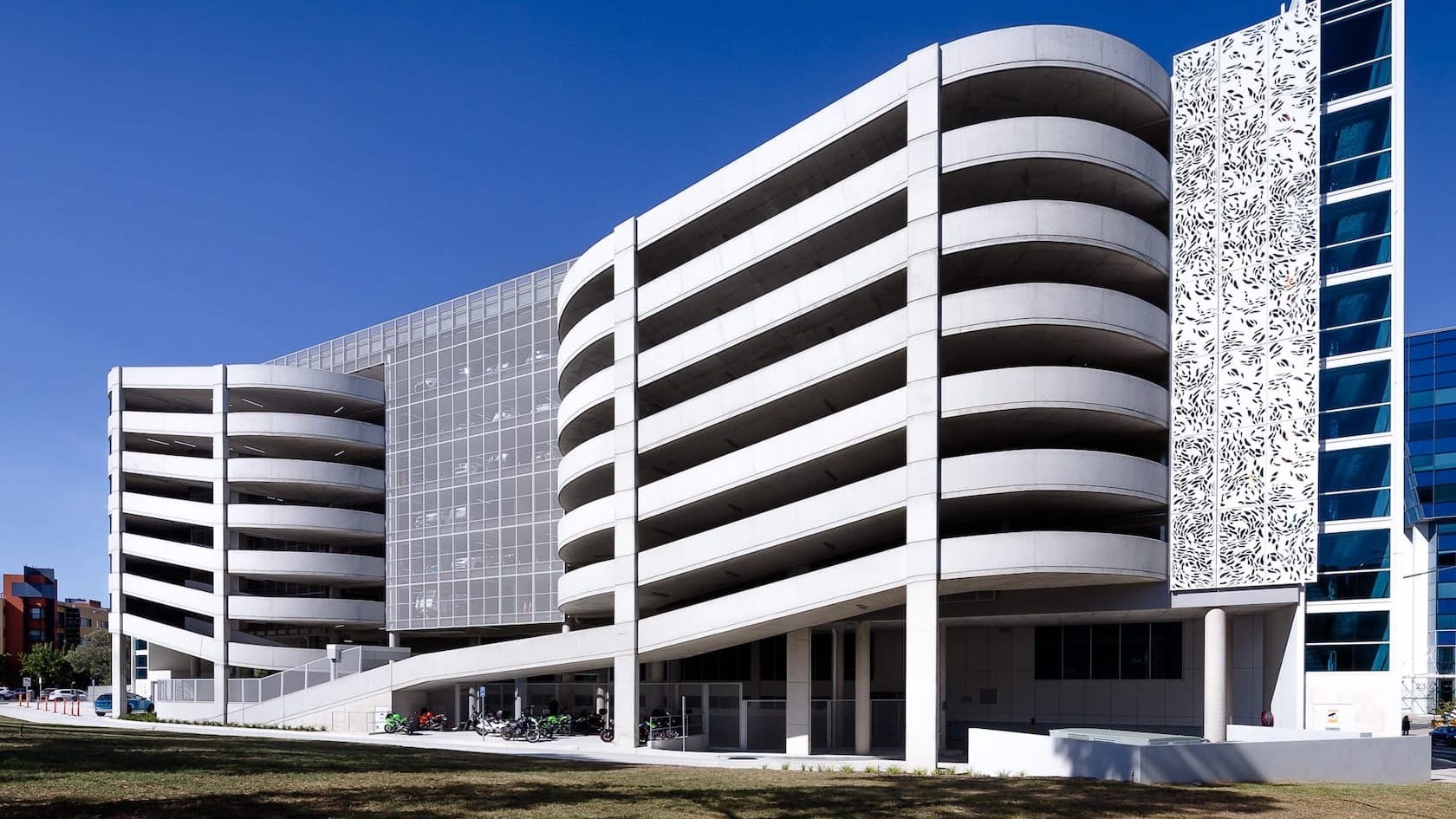 Мэрия планирует строить многоярусные парковки с начала марта 2024 года