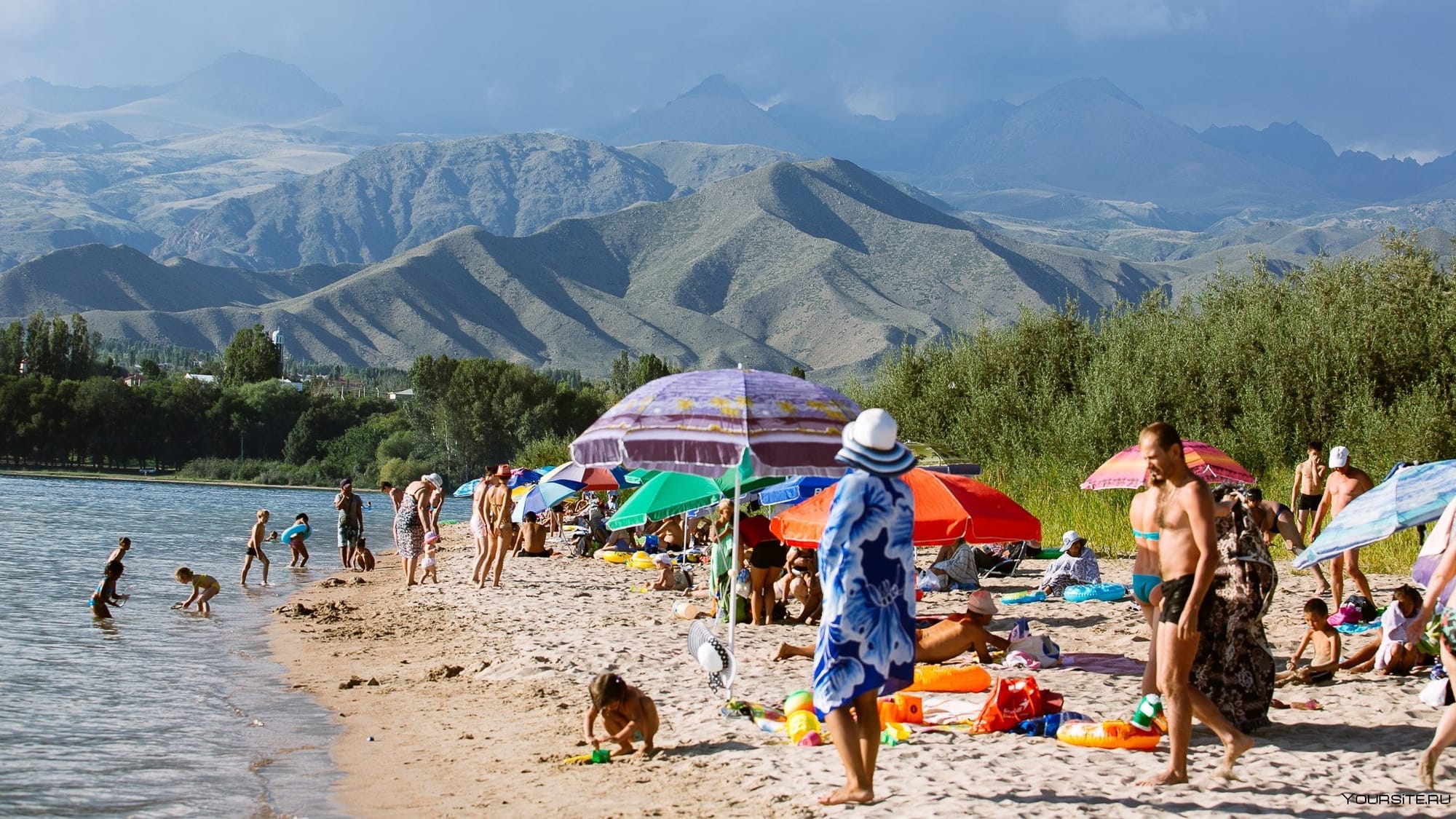 В 2023 году Иссык-Куль посетили 1.3 млн человек – итоги турсезона