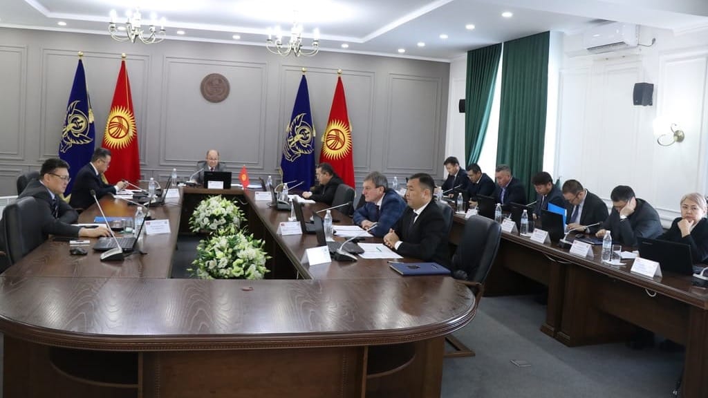 Информация Нацстаткома расходится с данными Налоговой службы на 371 млрд сомов - Счетная палата