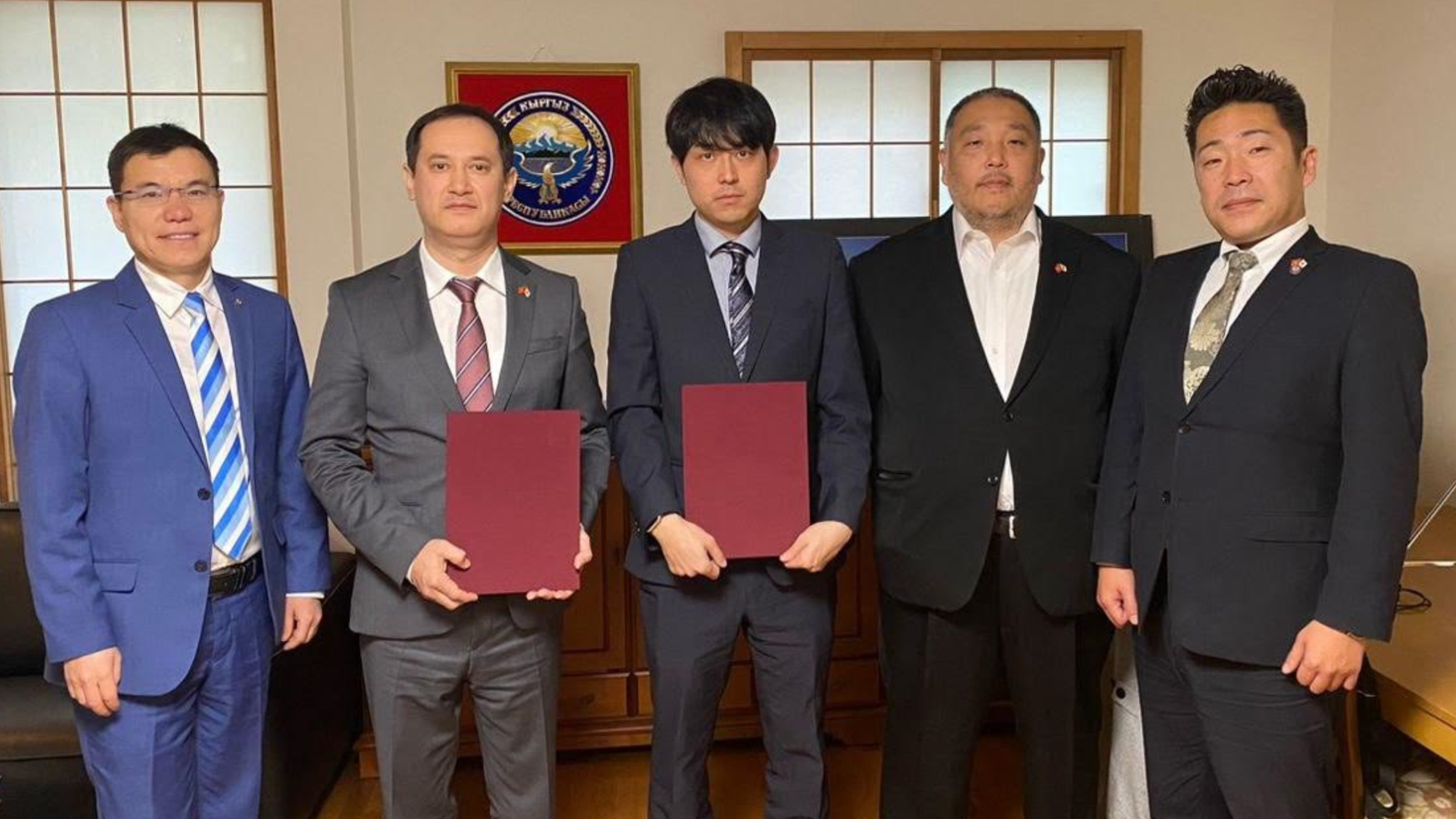 Япония передаст Кыргызстану десять гравитационных генераторов