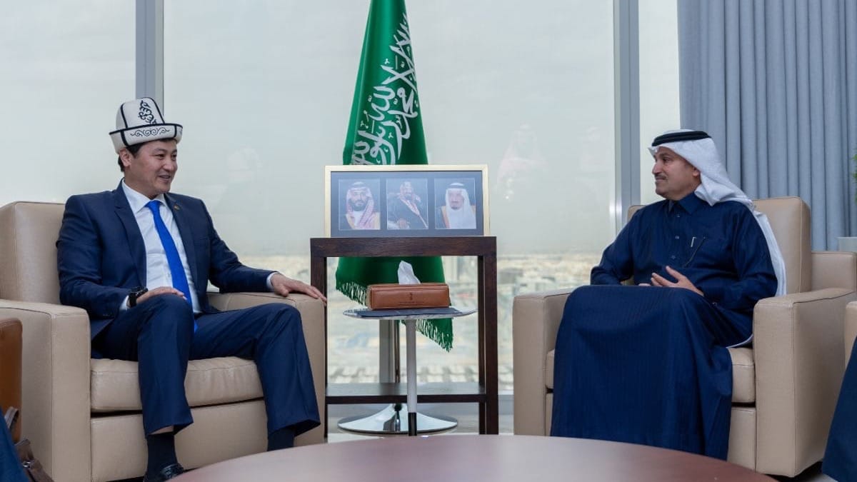 Кыргызстан предложил Саудовской Аравии участвовать в строительстве железной дороги КНР – КР – РУз