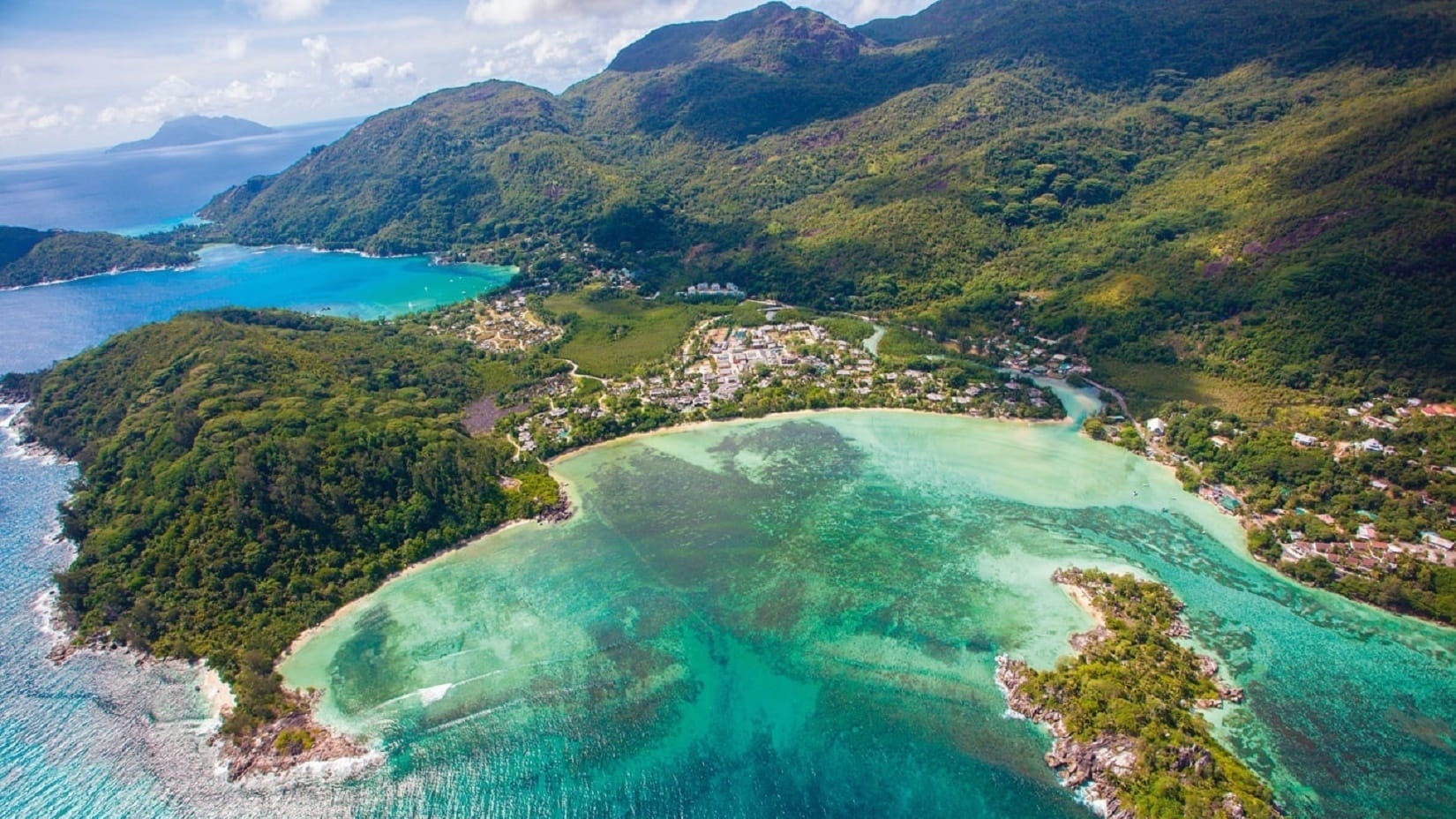 Казахстан и Сейшелы отменили визы друг другу