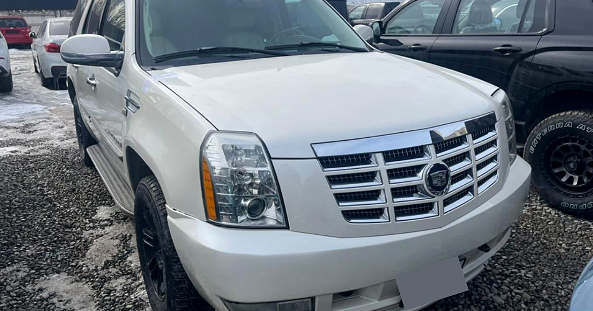 В Кыргызстан незаконно ввезли Cadillac – ущерб государству составил почти 3 млн сомов