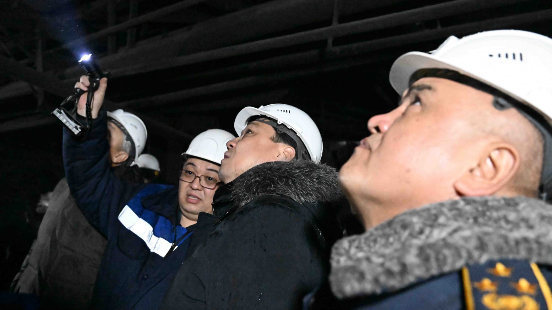 Авария на ТЭЦ: Бакыт Торобаев поручил заслушать специалистов, дежуривших в момент взрыва