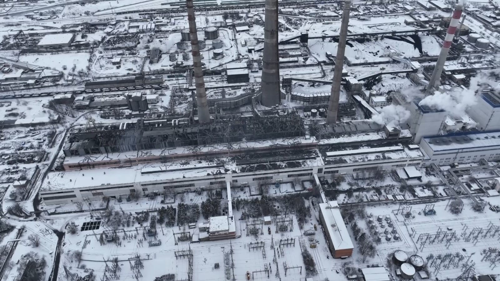 Авария на ТЭЦ: бишкекчанам пообещали вернуть горячую воду до полуночи