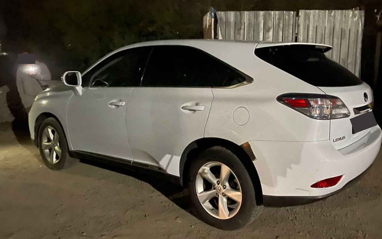 В КР незаконно импортировали Lexus — Таможня оценила ущерб в 1.6 млн сомов