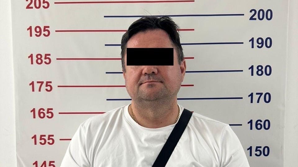 ГКНБ объявил в розыск основателя компании и задержал его помощника – они финансировали ОПГ Кольбаева