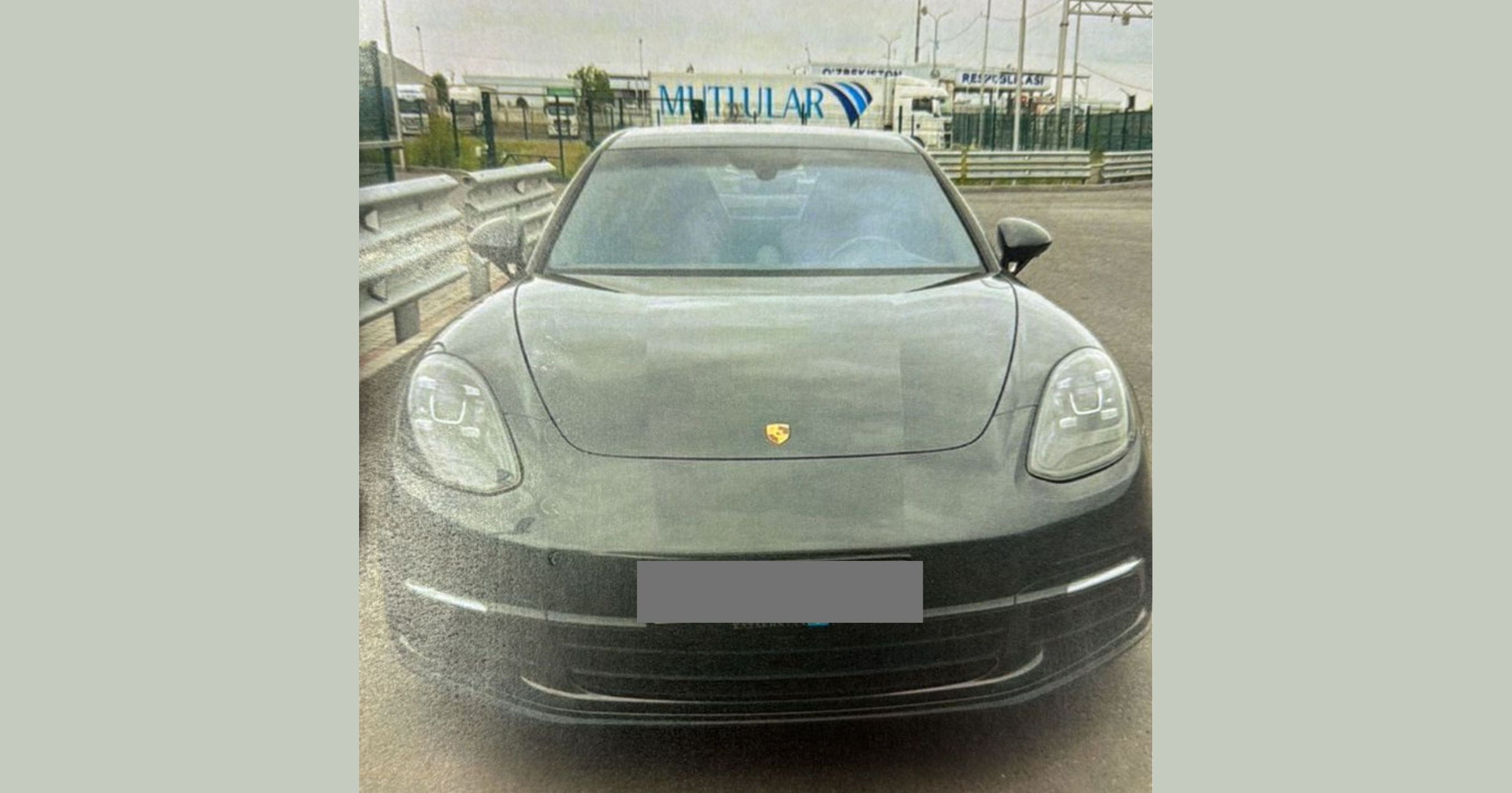 Porsche Panamera пытались ввезти в Кыргызстан по подложным документам