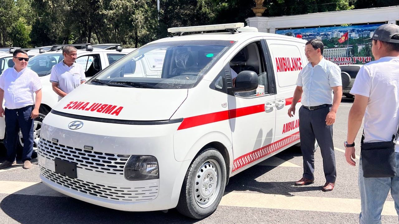 Тюпскому району передали машину скорой помощи