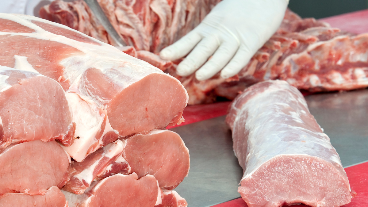 В КР пытались ввезти 1 тонну сомнительных субпродуктов КРС