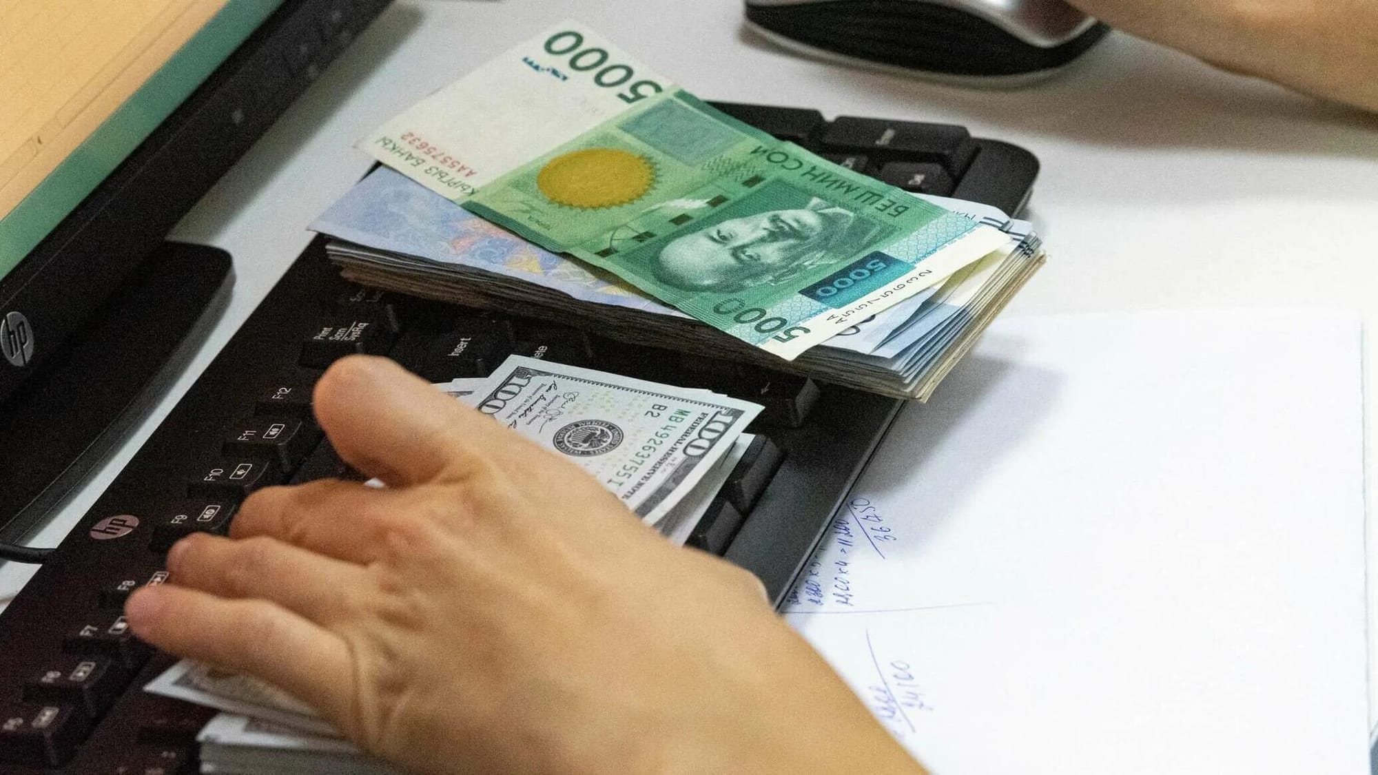 Житель Таласа оштрафован за незаконный обмен валюты