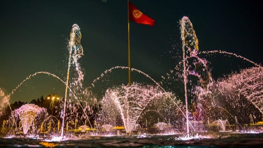 Столичные фонтаны прекращают работу: началась подготовка к зимнему периоду