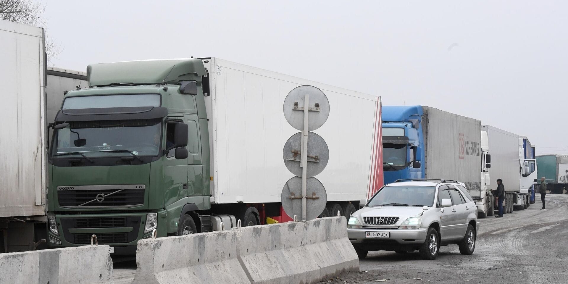 В Кыргызстане планируют внедрить электронную очередь для грузового транспорта