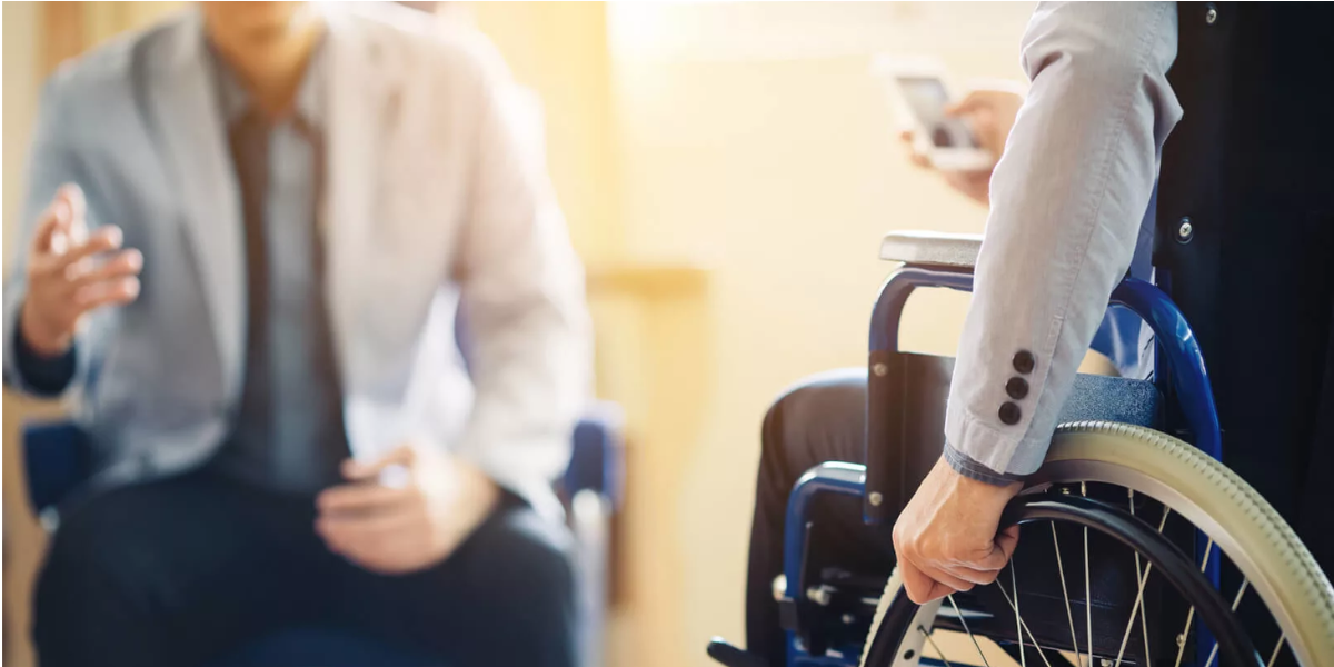 В Кыргызстане планируют расширить доступ к цифровым госуслугам для людей с ОВЗ