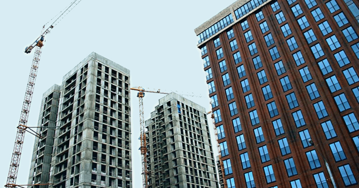 Штраф в 1 млн сомов за «серые» акцизы и НДС для строителей: Налоговая решила отказаться от спорных инициатив