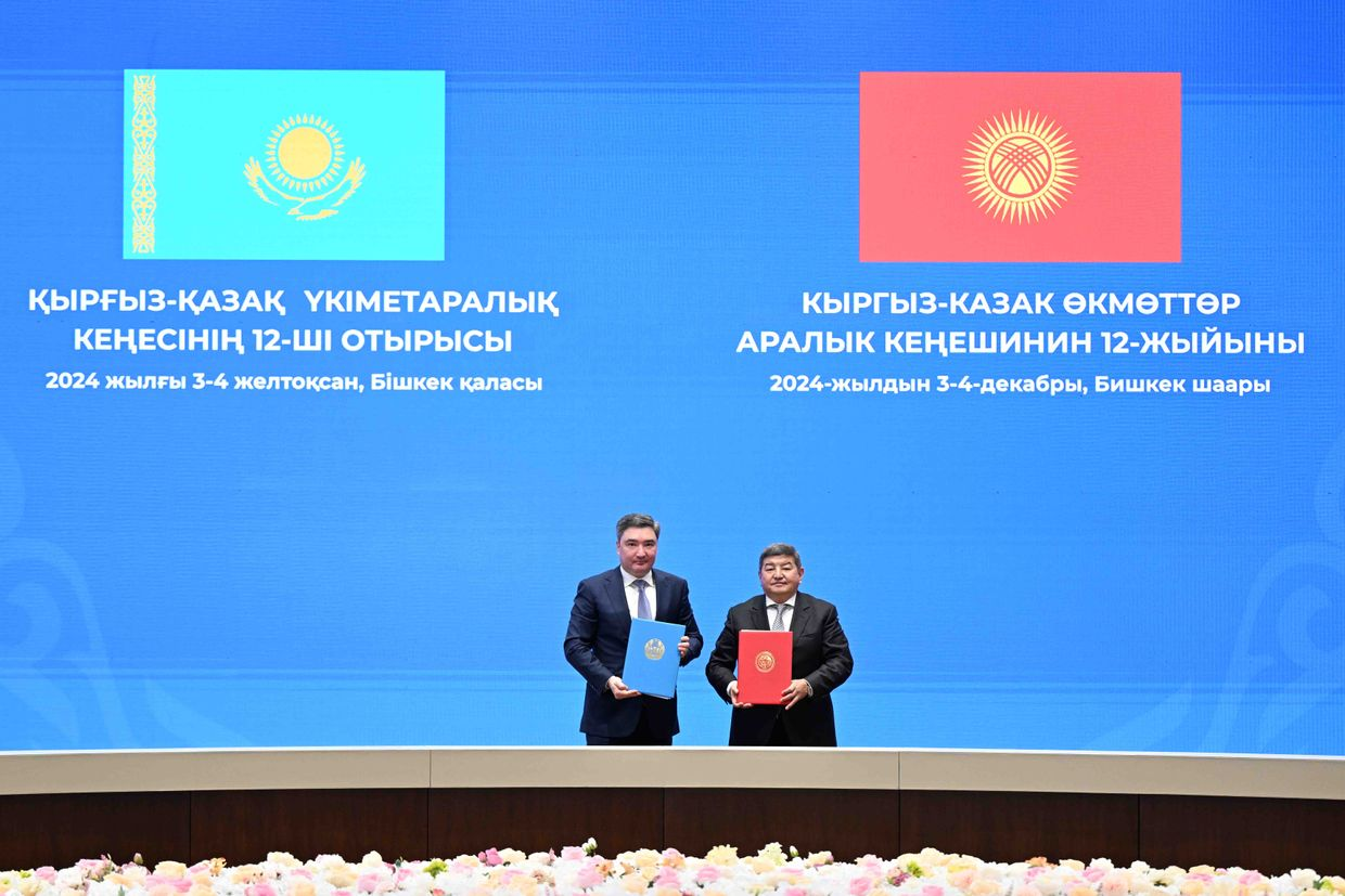 Кыргызстан и Казахстан обсудили новые шаги по развитию торговли и реализации совместных проектов