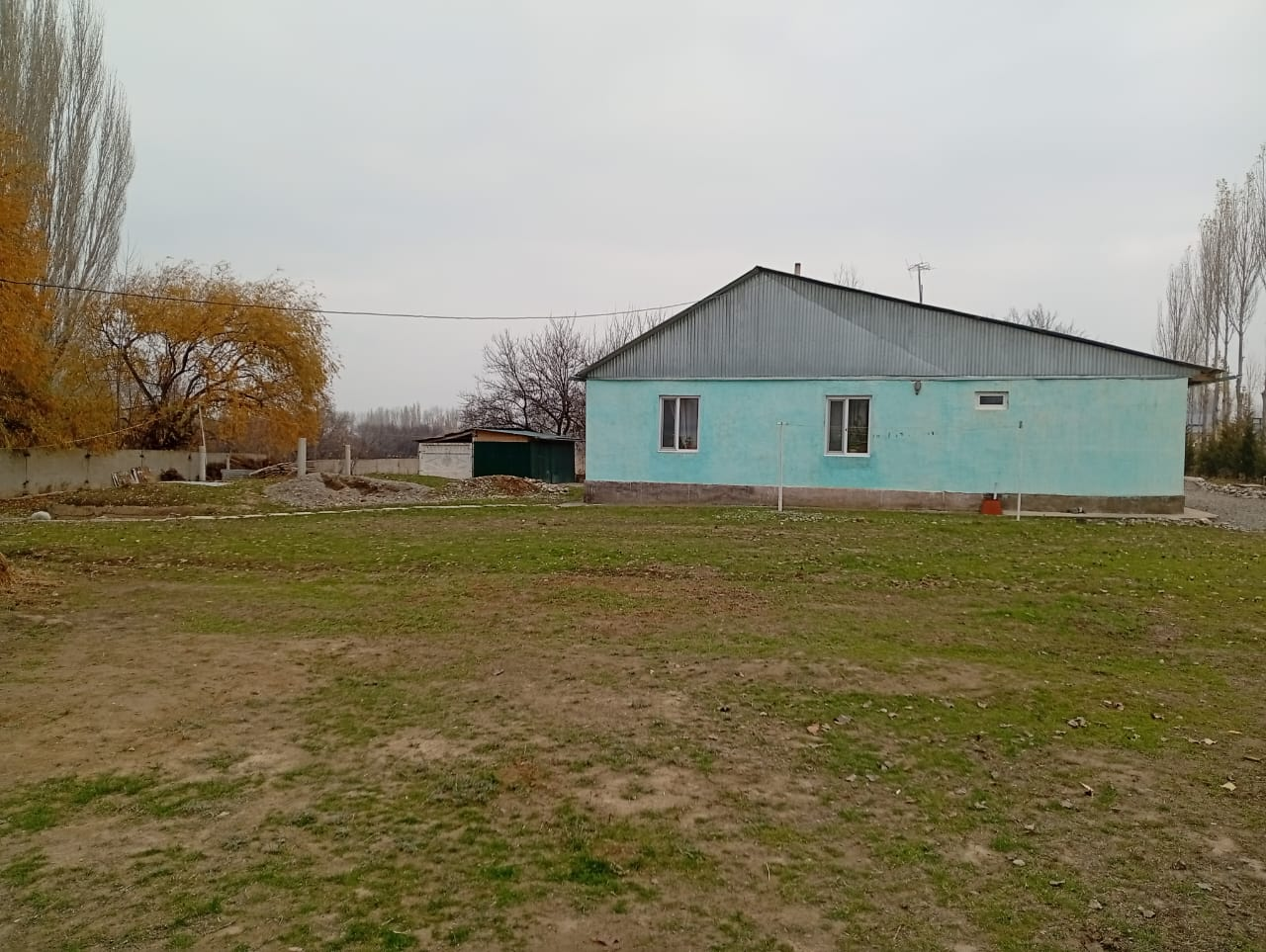 В Таласе участок медицинского центра незаконно передали в частные руки