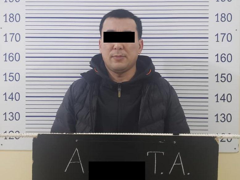 В Араване милиционера задержали за вымогательство – требовал 150 тысяч сомов за смягчение меры пресечения