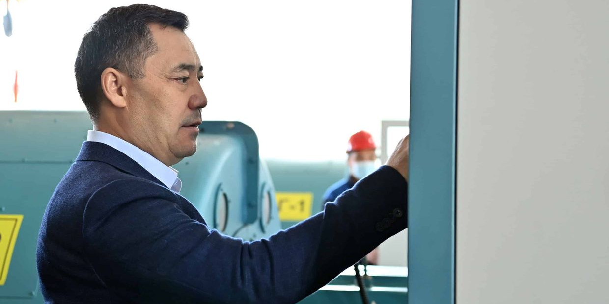 Садыр Жапаров прокомментировал дефицит электроэнергии и природного газа в стране