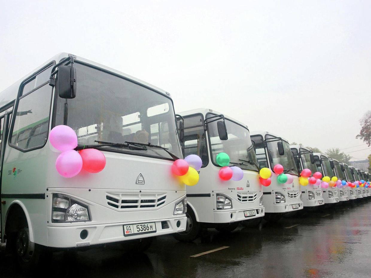 Мэрия Кызыл-Кии приобретет в лизинг 10 автобусов узбекского производства