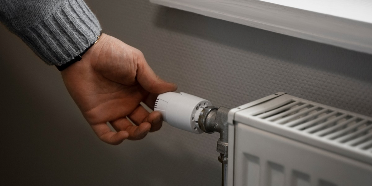 В одном из микрорайонов Бишкека до вечера отключат горячую воду и отопление